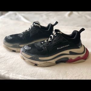 Balenciaga triple s